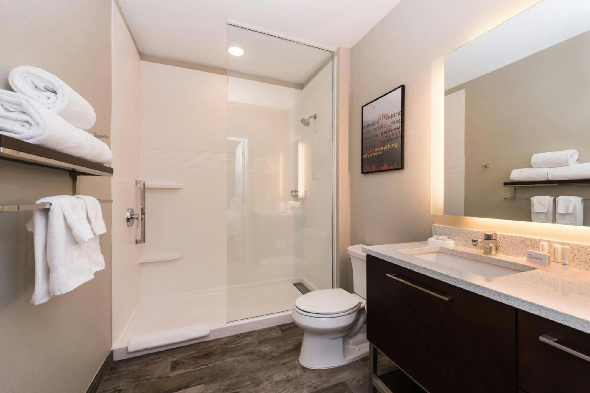 Towneplace Suites By Marriott Ventura Oxnard Exterior foto